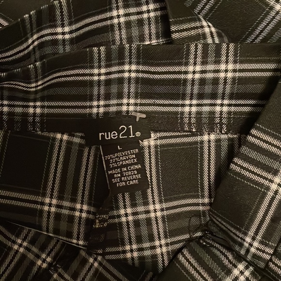 Skort - Picture 4 of 4